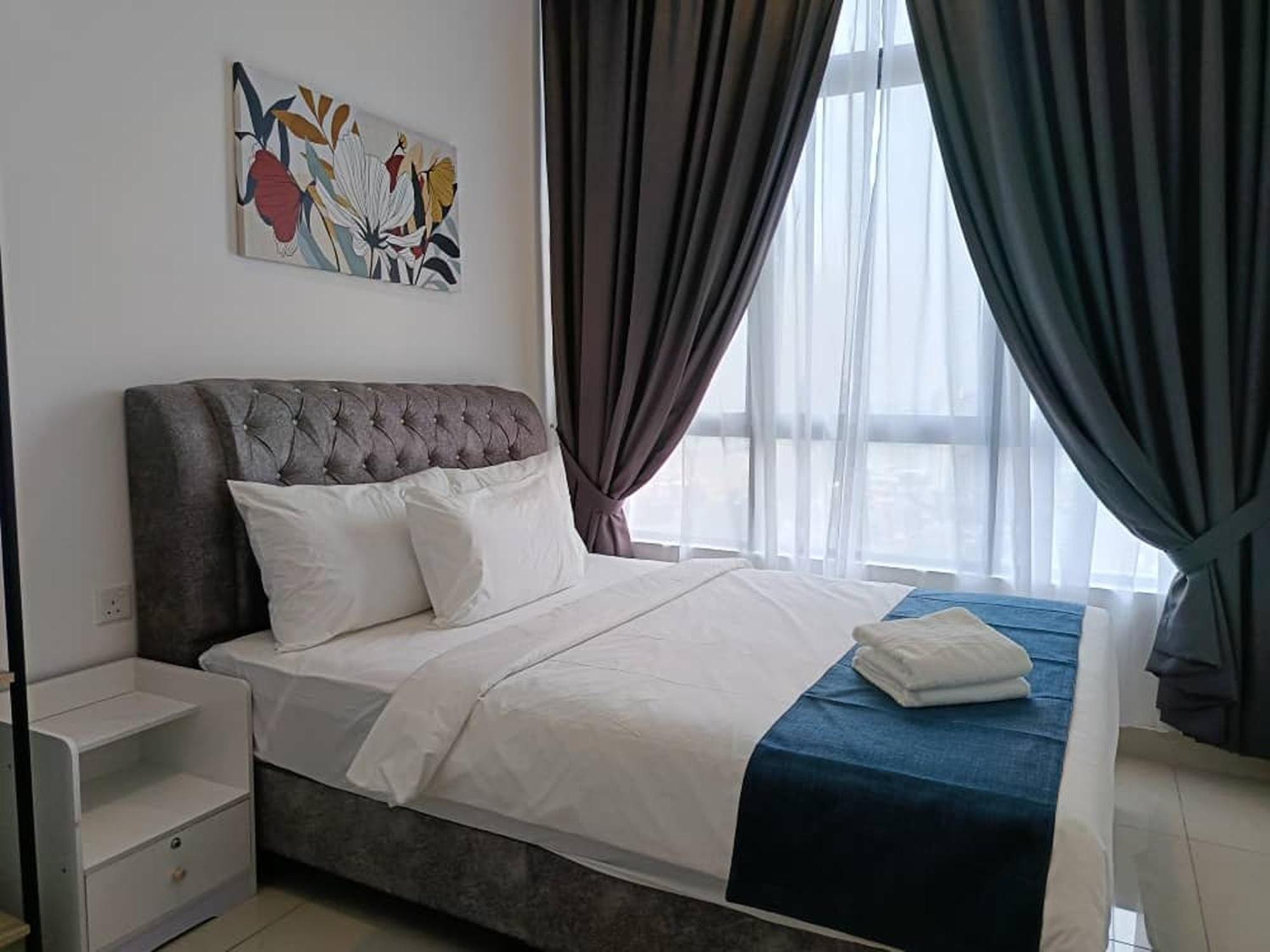 Apartment Twin Tower By Glex